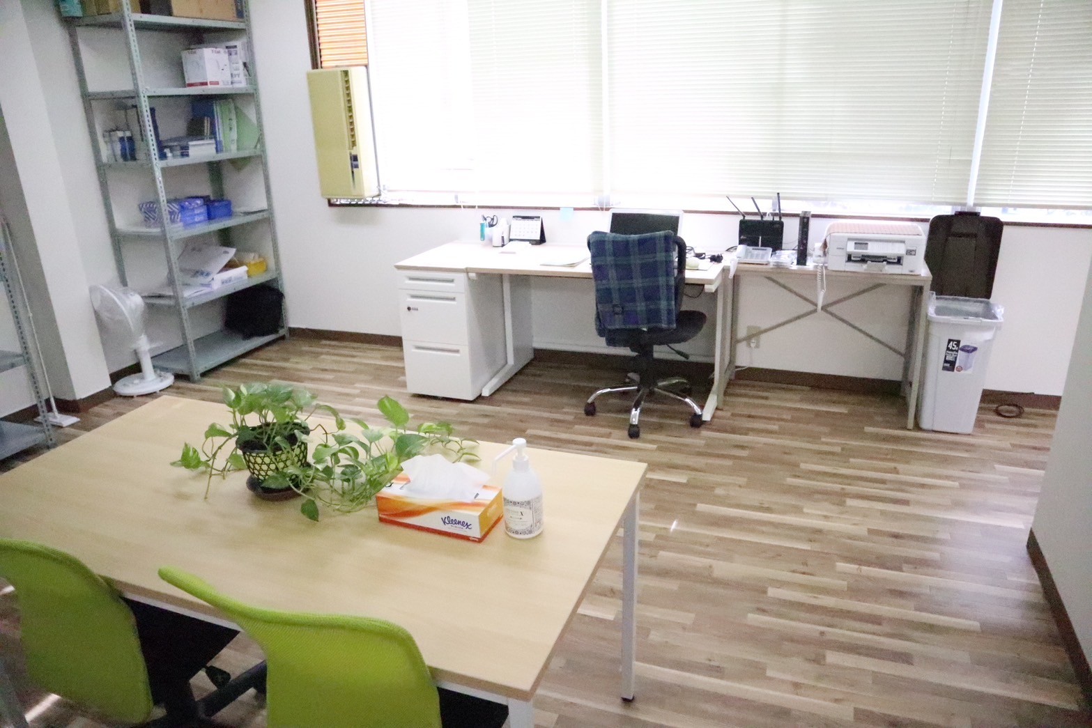 2階　事務室